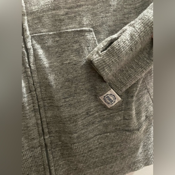 PINK Victoria Secret Women's Gray & Pink Heather Gray/Full Zip Hoodie
SZ: XSmall - Picture 6 of 7
